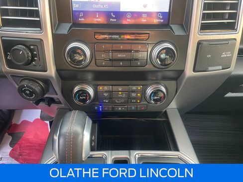 Certified 2019 Ford F150 Platinum w/ Equipment Group 701A Luxury image 15