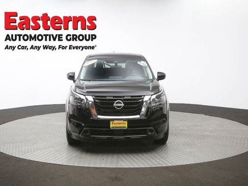 Used 2024 Nissan Pathfinder S image 52