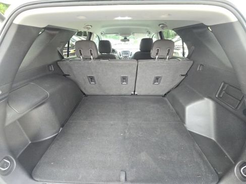 Used 2020 Chevrolet Equinox LT FWD image 13