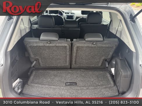 Certified 2023 Volkswagen Tiguan SE FWD image 12