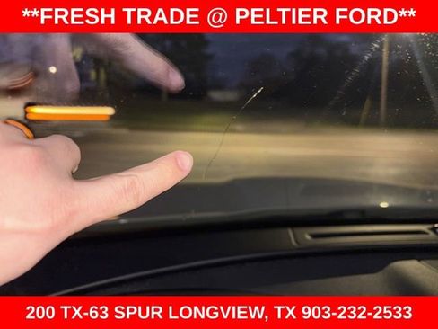 Used 2017 Jaguar F-PACE Premium image 24