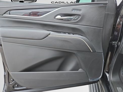 Used 2022 Cadillac Escalade ESV Sport w/ Touring Package AWD/4WD image 16