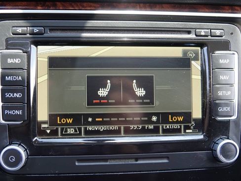 Used 2013 Volkswagen Passat TDI SEL Premium FWD image 74