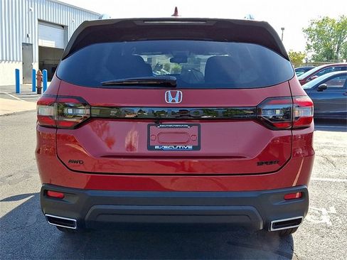 New 2025 Honda Pilot Sport image 5