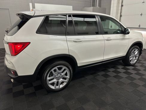 Used 2025 Honda Passport EX-L image 10