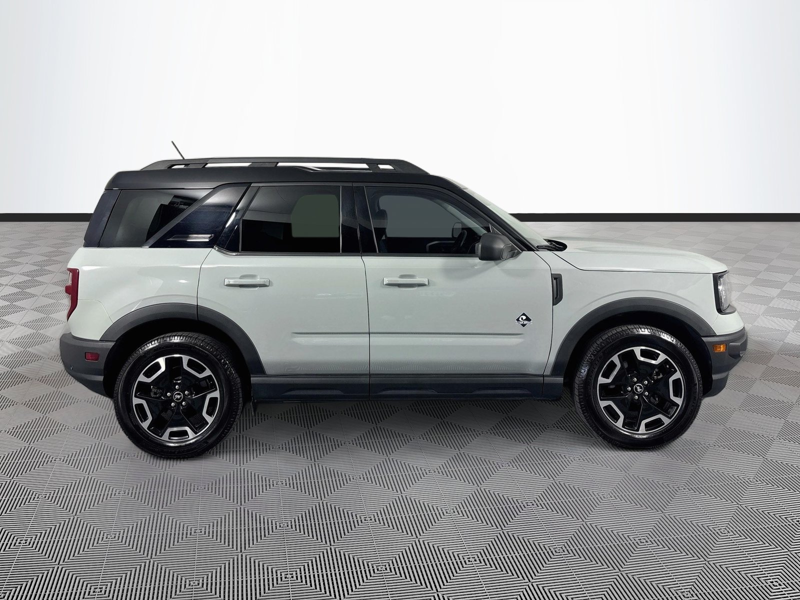 Certified 2022 Ford Bronco Sport Outer Banks w/ Tech Package AWD/4WD image 8