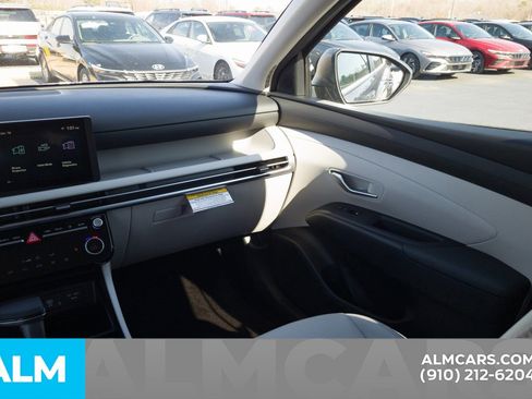 Used 2025 Hyundai Tucson SEL image 18