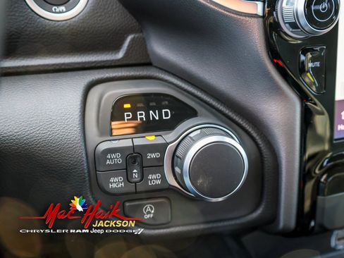 New 2026 RAM 1500 4x4 Crew Cab image 16