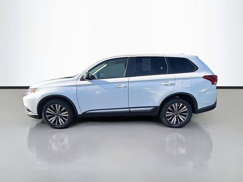 Used 2019 Mitsubishi Outlander SE AWD/4WD image 4