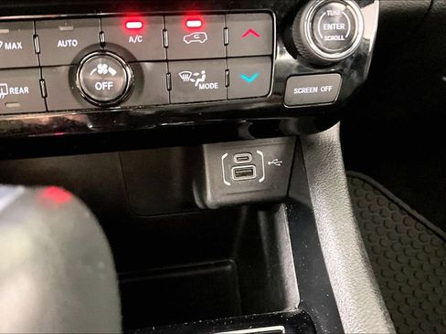 Used 2024 Jeep Compass Trailhawk AWD/4WD image 15