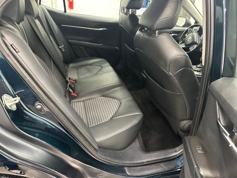 Used 2021 Toyota Camry SE image 39