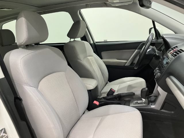 Used 2015 Subaru Forester 2.5i Premium w/ All-Weather Package AWD/4WD image 39