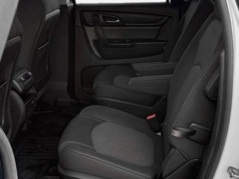 Used 2017 Chevrolet Traverse LT image 13