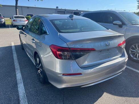 Certified 2023 Honda Civic EX image 3