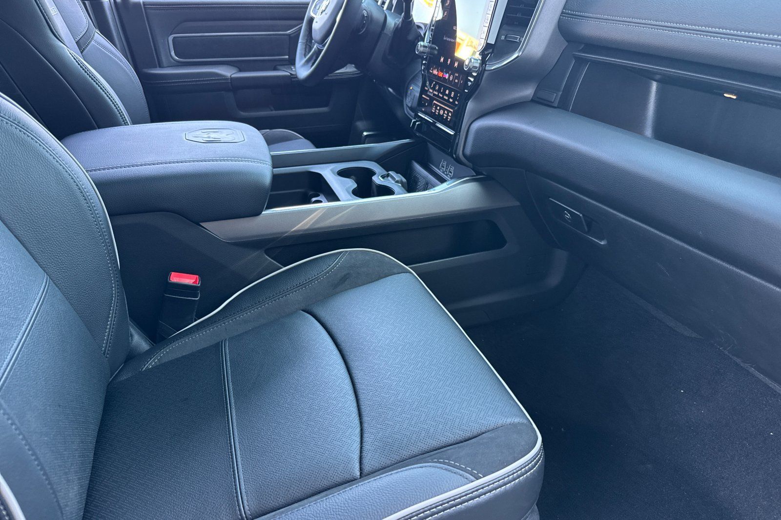 New 2027 RAM 3500 Laramie AWD/4WD image 14