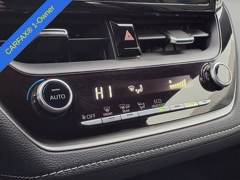 Used 2019 Toyota Corolla Hatchback image 26