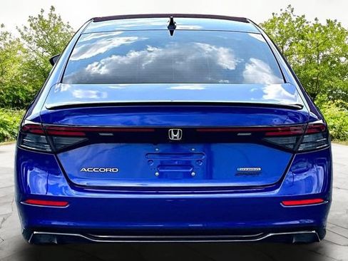 Used 2024 Honda Accord Sport image 4