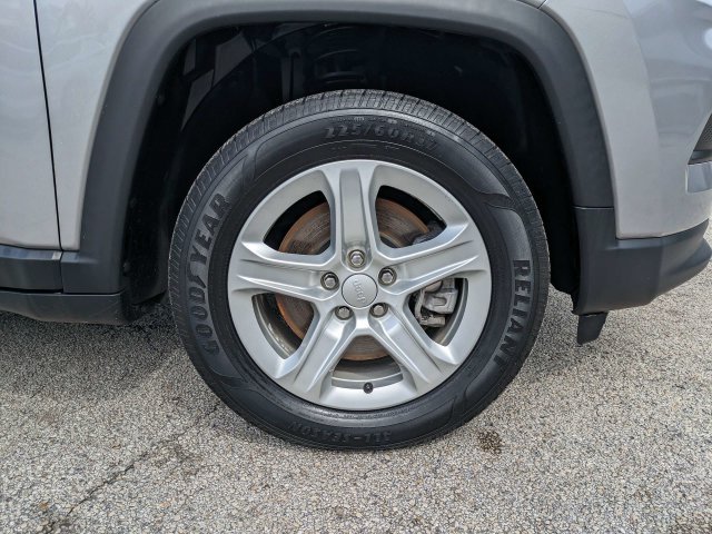 Used 2023 Jeep Compass Sport AWD/4WD image 11