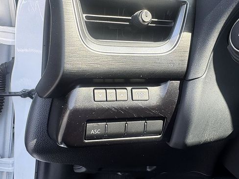 Used 2023 Lexus UX 250h F Sport FWD image 23