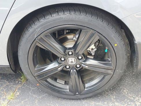 Used 2025 Honda Accord Sport image 7