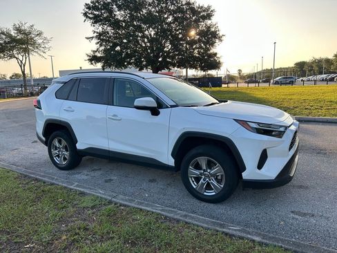 Used 2023 Toyota RAV4 XLE FWD image 7