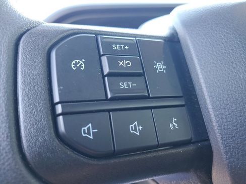 Certified 2025 Ford F550 4x4 Regular Cab Super Duty image 19