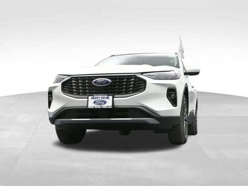 New 2025 Ford Escape SE image 38