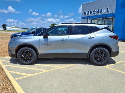 Used 2024 Chevrolet Blazer LT w/ Convenience Package FWD image 19