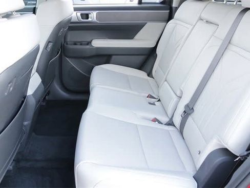 Certified 2025 Hyundai Santa Fe SEL image 24