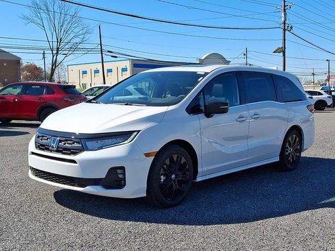 Certified 2026 Honda Odyssey Sport-L image 3