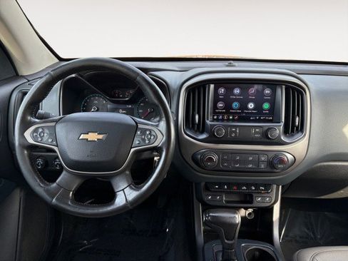 Used 2019 Chevrolet Colorado Z71 image 2