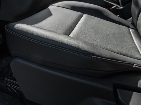 New 2026 Ford Transit 250 148 Medium Roof w/ Load Area Protection Package image 34