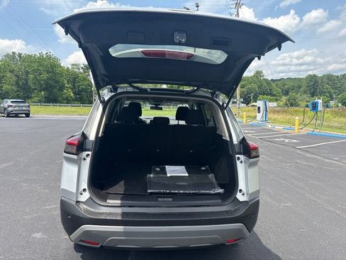 Used 2023 Nissan Rogue SV AWD/4WD image 34
