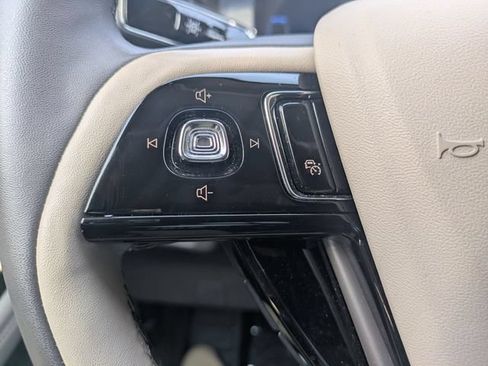 Certified 2024 Lincoln Corsair AWD image 16