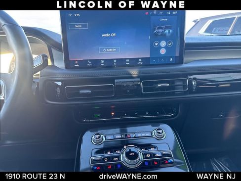 Certified 2022 Lincoln Nautilus Reserve image 19