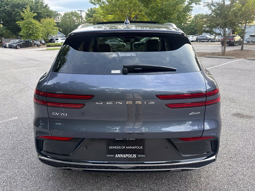 Used 2026 Genesis GV70 2.5T Advanced AWD/4WD image 9