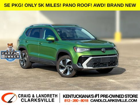 Used 2025 Volkswagen Taos SE w/ Panoramic Sunroof Package AWD/4WD image 1