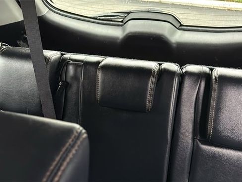 Used 2017 Toyota Highlander FWD V6 image 25