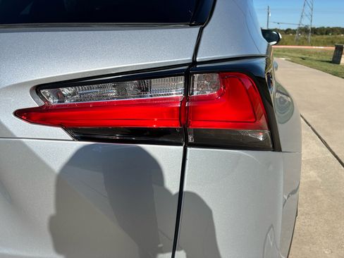 Used 2015 Lexus NX 200t FWD image 18