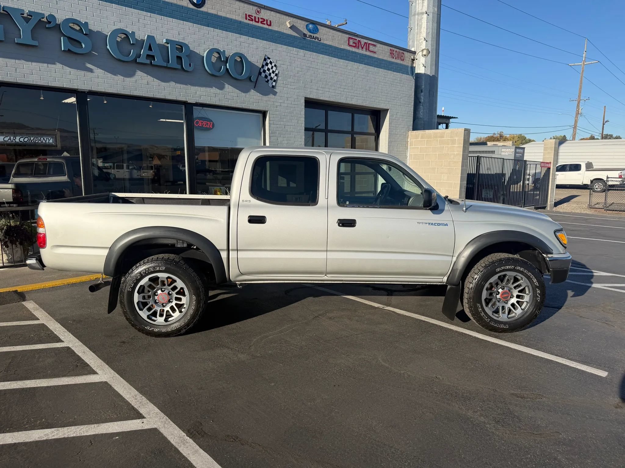 Used 2001 Toyota Tacoma PreRunner RWD image 9