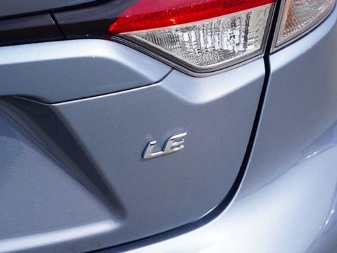 Used 2021 Toyota Corolla LE FWD image 10
