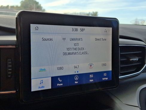 Used 2021 Ford Explorer XLT w/ Equipment Group 202A image 18