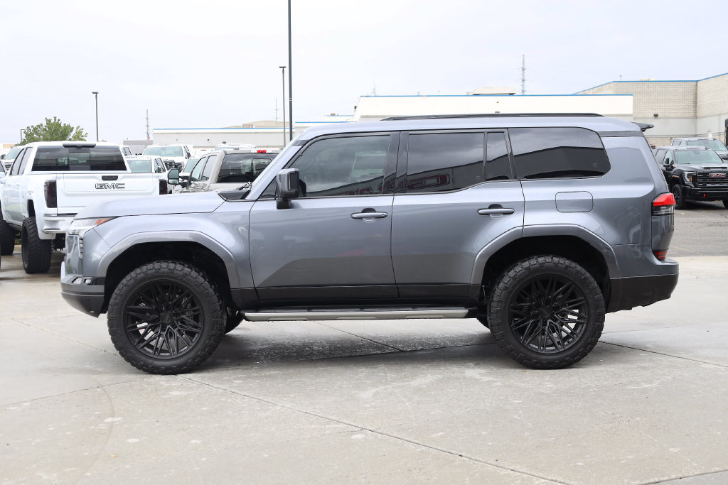 Used 2026 Lexus GX 550 w/ Cold Area Package AWD/4WD image 3