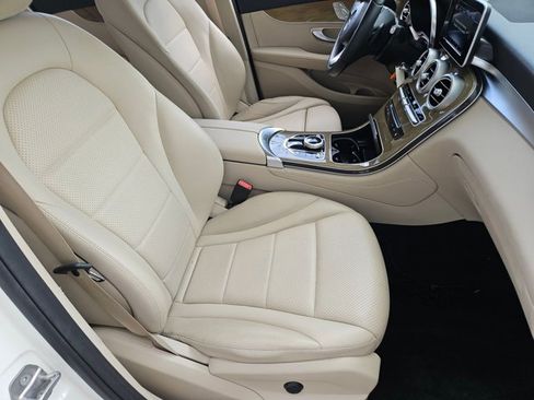 Used 2018 Mercedes-Benz GLC 300 GLC 300 image 19