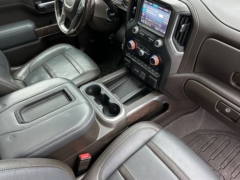 Used 2021 GMC Sierra 3500 Denali w/ Denali Ultimate Package image 15