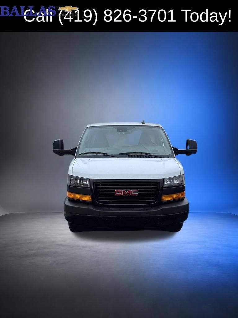Used 2022 GMC Savana 3500 Extended w/ Power Convenience Package RWD image 2