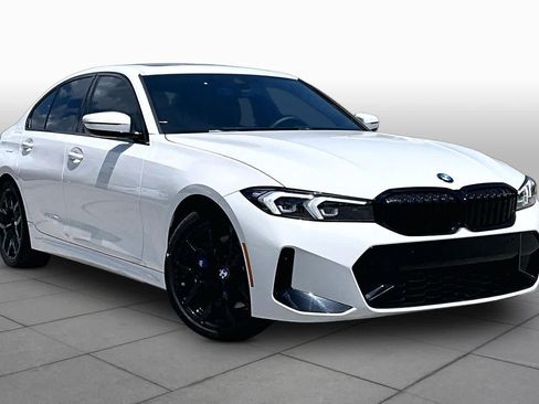 Used 2026 BMW 330i Sedan w/ M Sport Package RWD image 2
