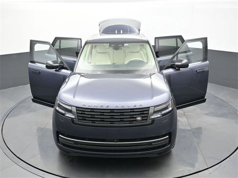 Used 2024 Land Rover Range Rover SE image 31