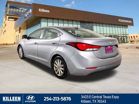 Used 2014 Hyundai Elantra SE w/ Option Group 02 FWD image 5