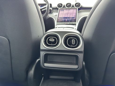 Used 2024 Mercedes-Benz C 300 Sedan w/ AMG Line w/ Night Package image 39